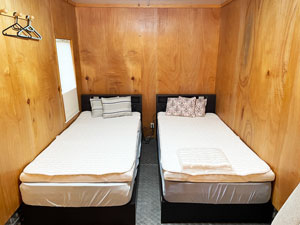 シンプルで使いやすい寝室